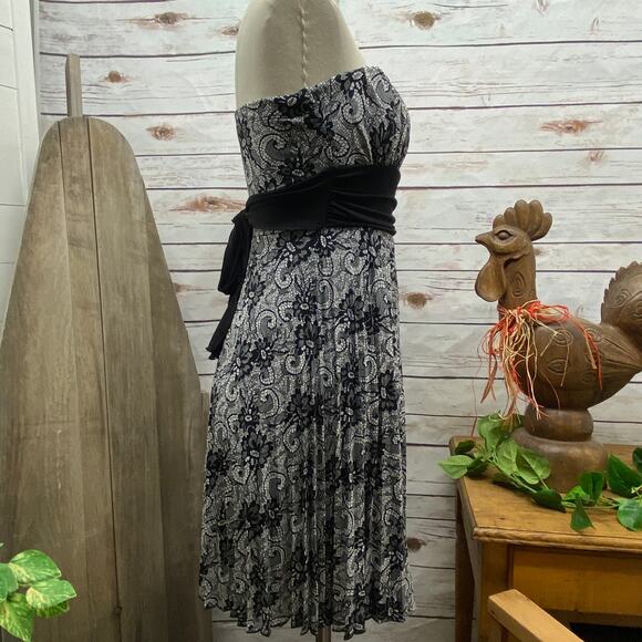 Speechless Strapless Sleeveless Lace Fully Lined Bodice Dress Black White Small - Picture 2 of 9